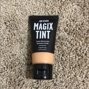 Avon Magix Tint - Light - NEW